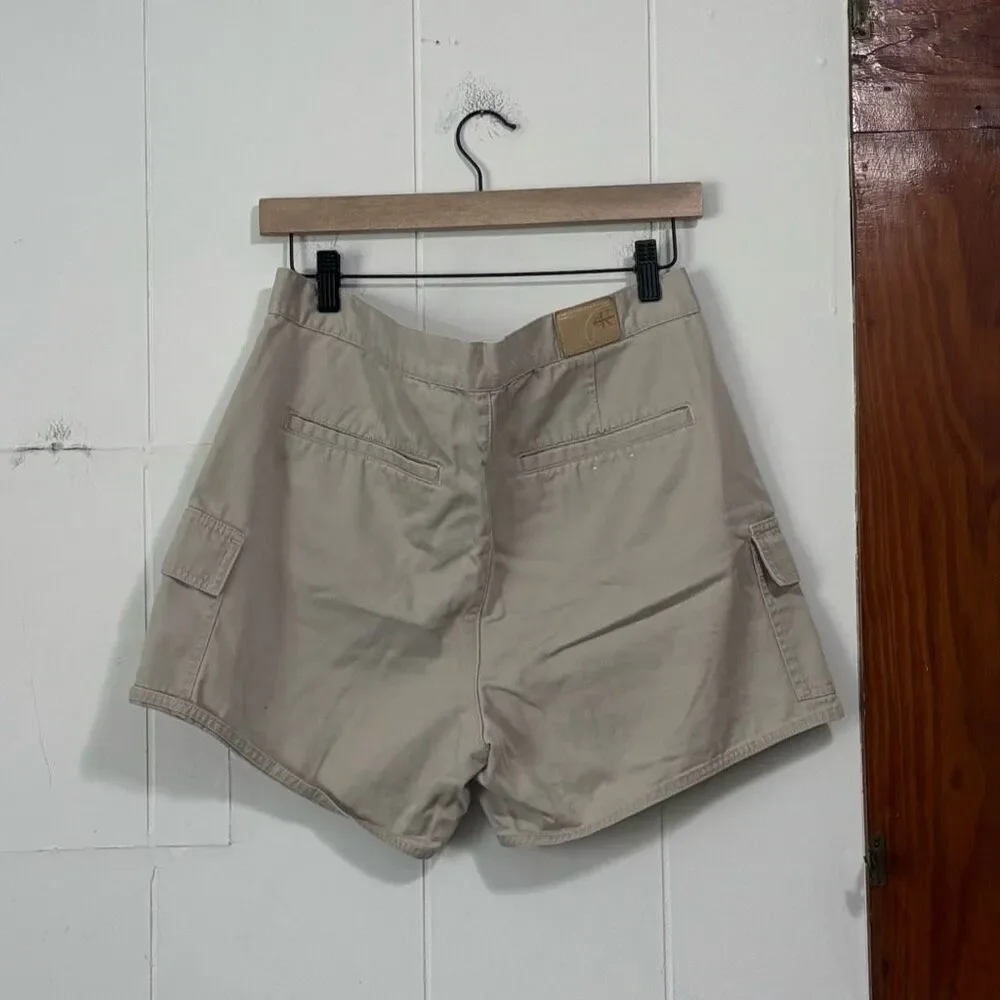 Calvin Klein excellent size